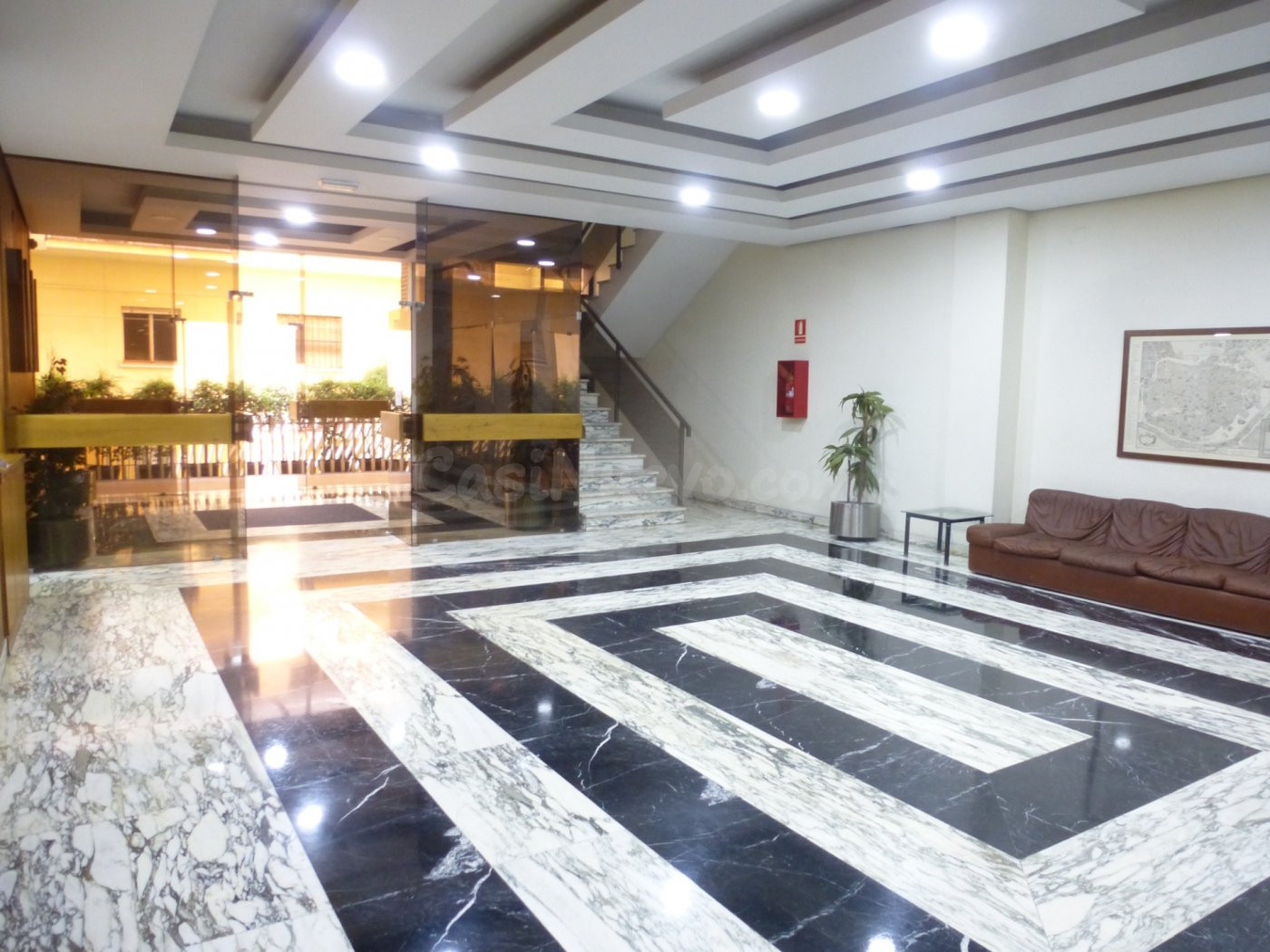 LOS REMEDIOS - EDIFICIO REPRESENTATIVO.- OFICINA - foto 5
