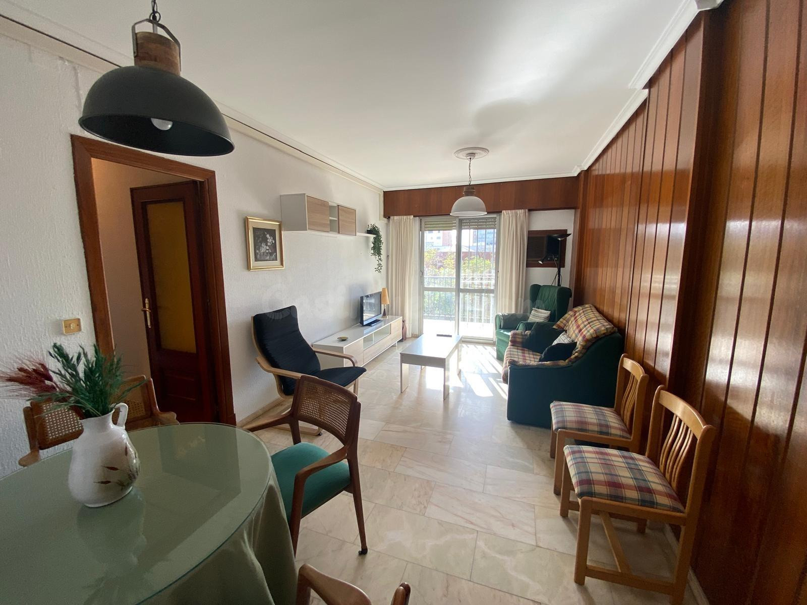 RAMÓN Y CAJAL JUNTO. ALQUILER DE VIVIENDA DE TEMPORADA PARA 