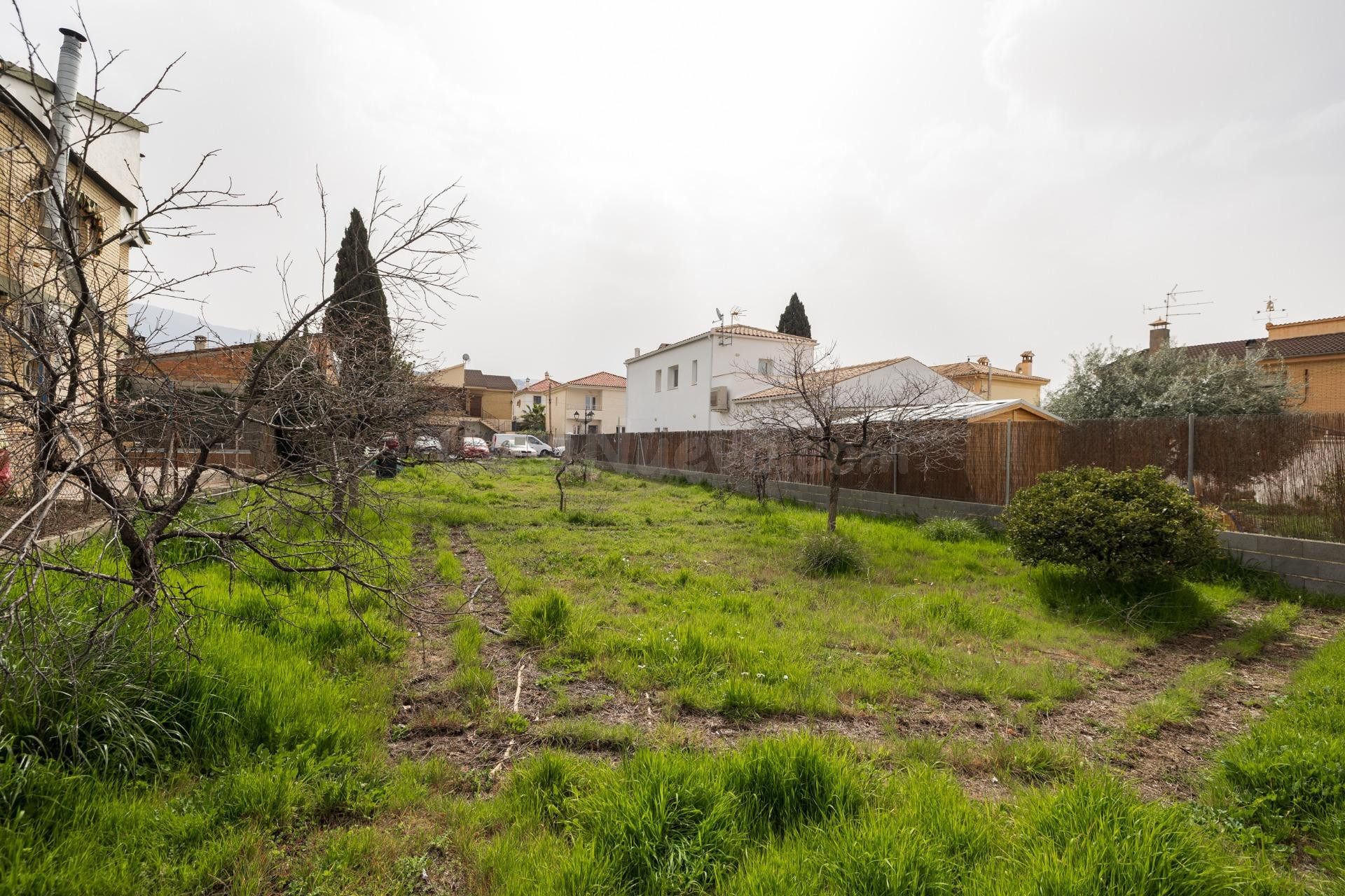 Solar urbano para construir tu chalet en la entrada de Cájar - foto 4
