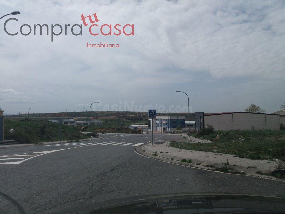 SUELO INDUSTRIAL A LA VENTA - foto 4