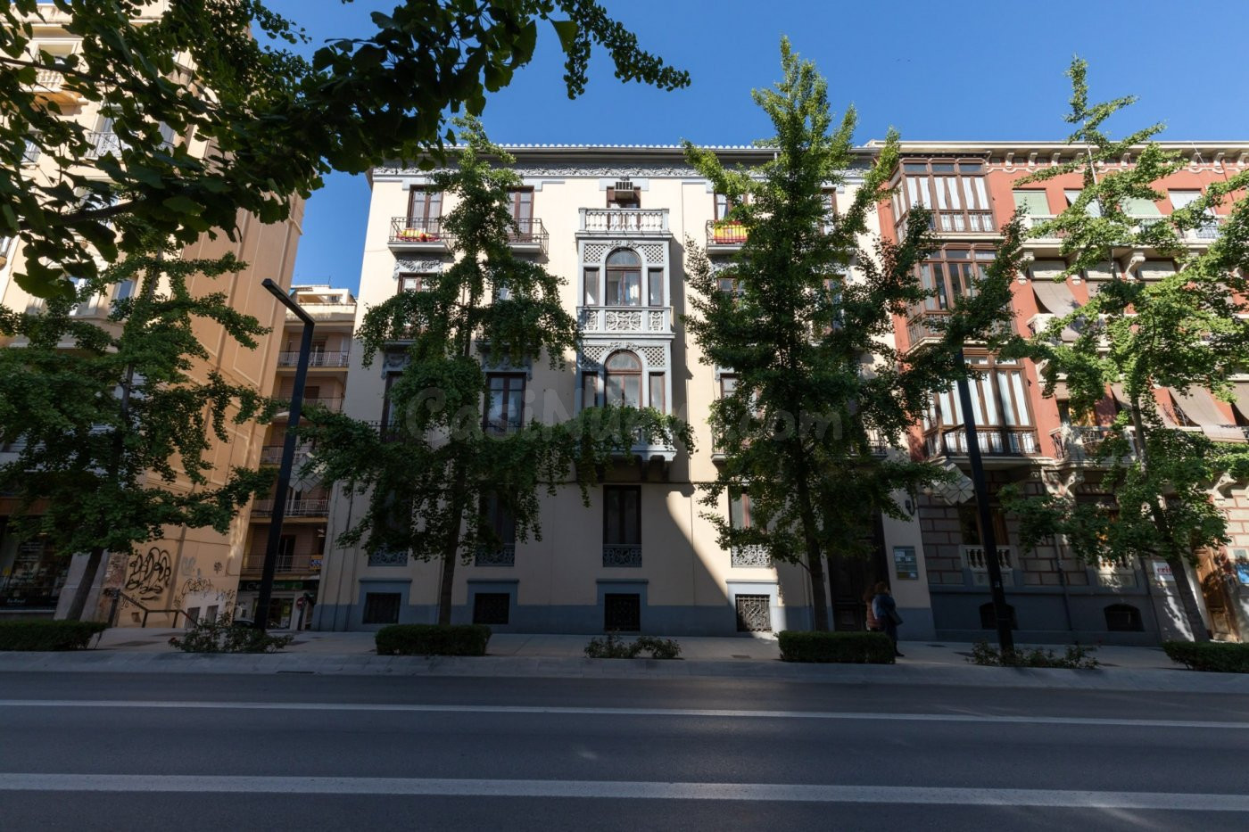 EDIFICIO EN GRAN VIA. IDEAL INVERSORES!!!!