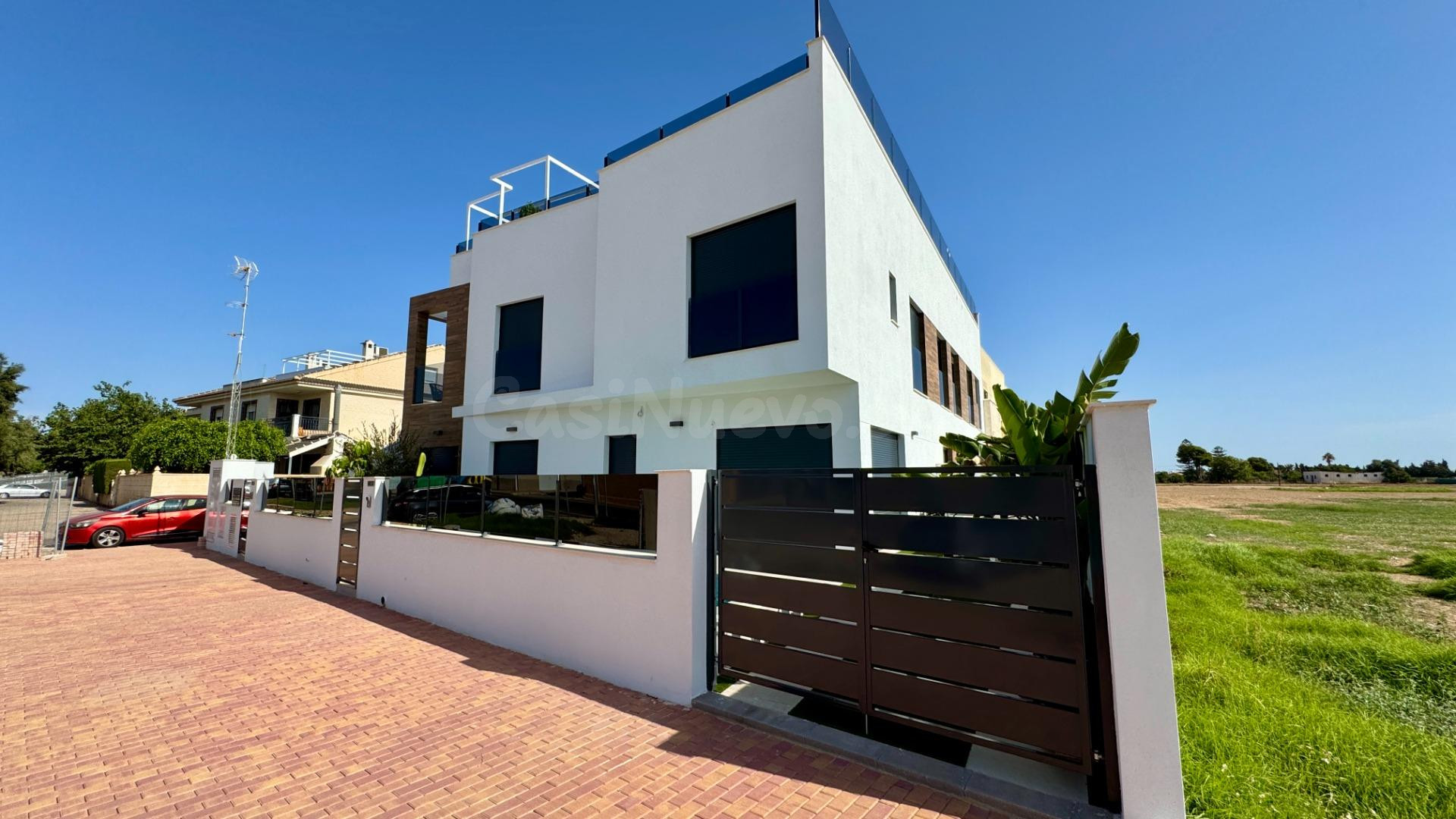 BUNGALOW PLANTA BAJA A 900M DEL MAR A ESTRENAR - foto 3