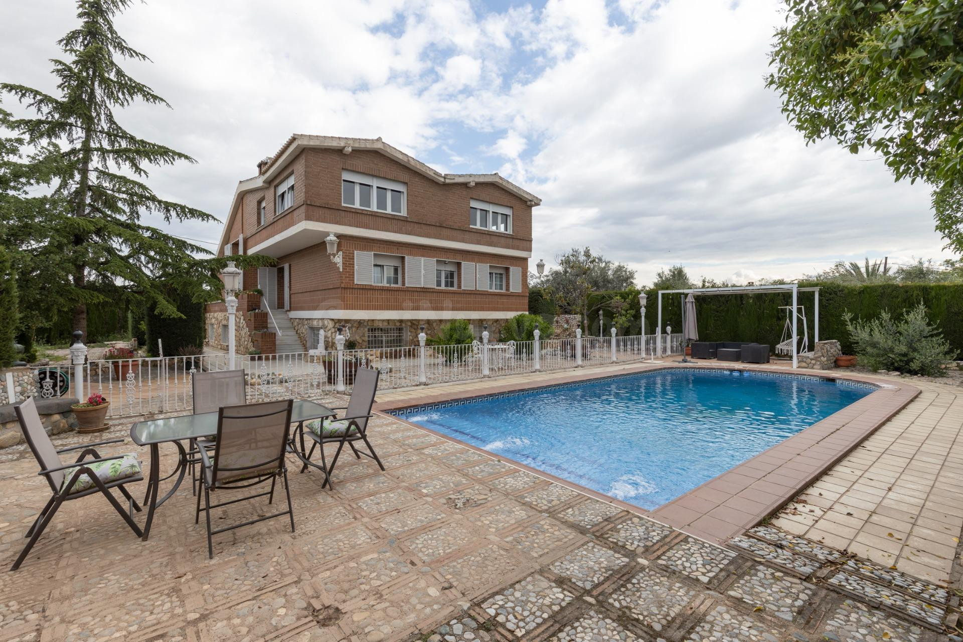¡¡EXCLUSIVA VIVIENDA DE ALTO STANDING EN UNA PARCELA DE 3.16 - foto 3