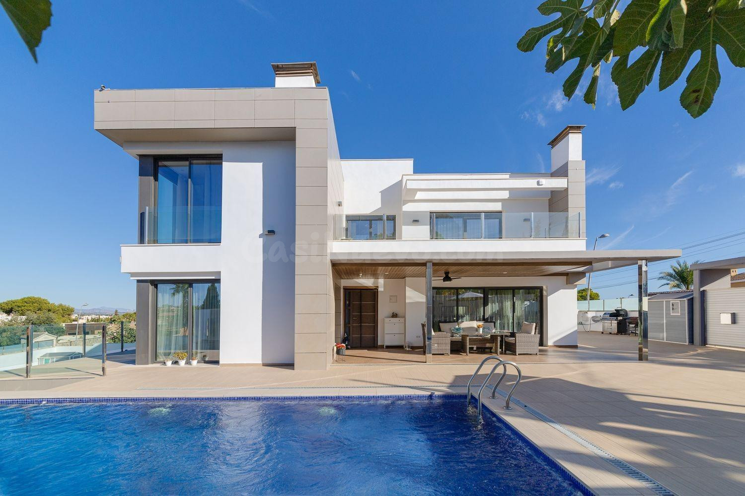 ESPECTACULAR VILLA EN NUESTRA COSTA - foto 5