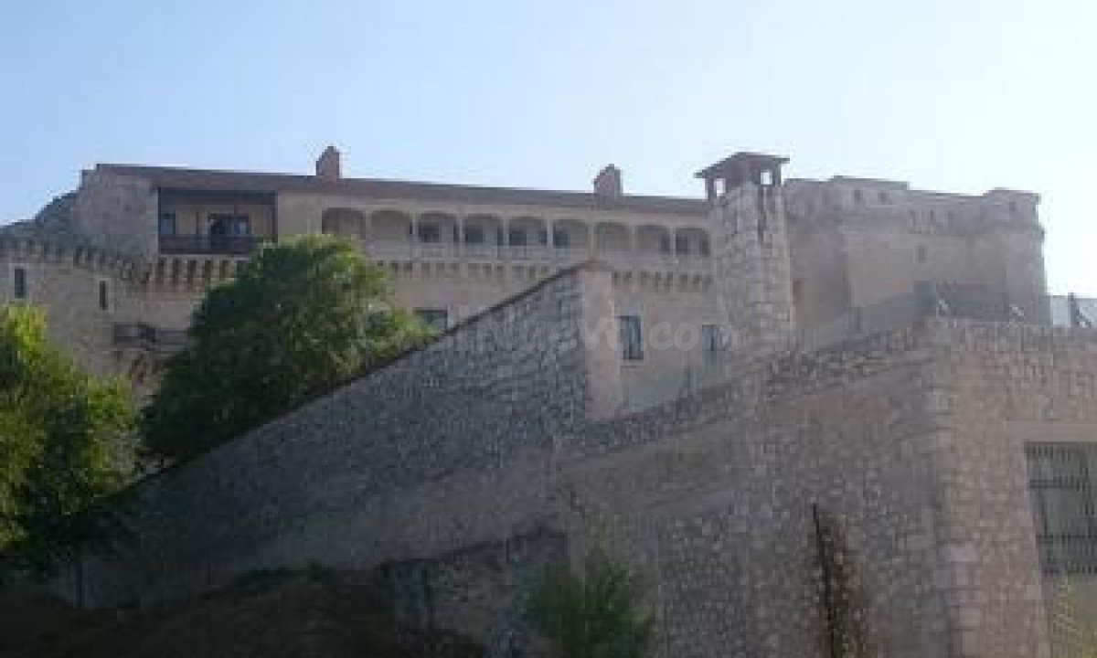 VENTA PARCELA URBANA EN NAVAFRIA - foto 2