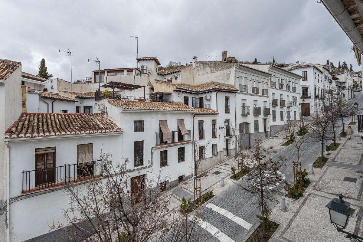 Casa adosada en cuesta de Alhacaba