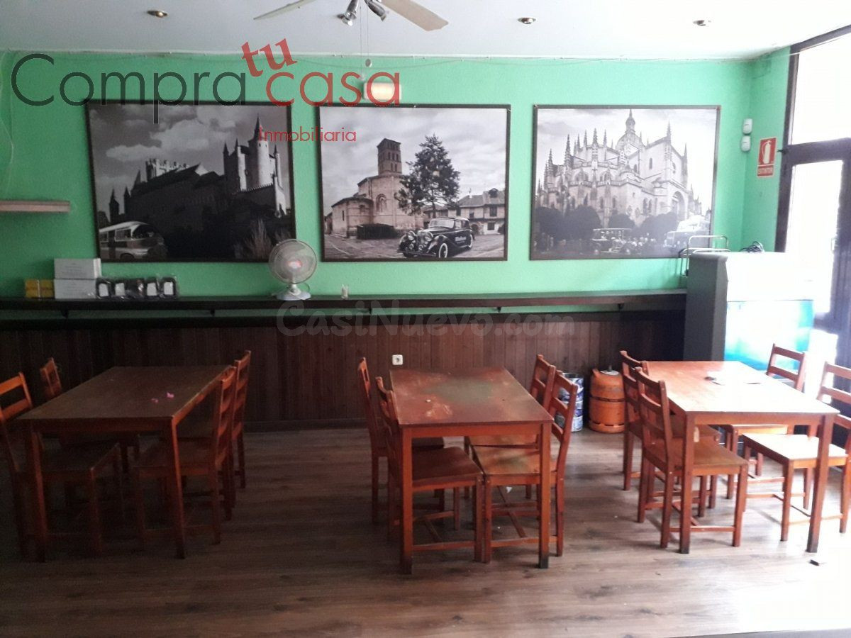 VENTA.-.BAR BARRIO DE SAN LORENZO MONTADO.-.