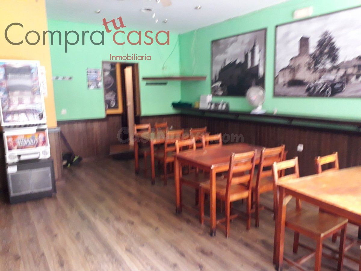 VENTA.-.BAR BARRIO DE SAN LORENZO MONTADO.-. - foto 2