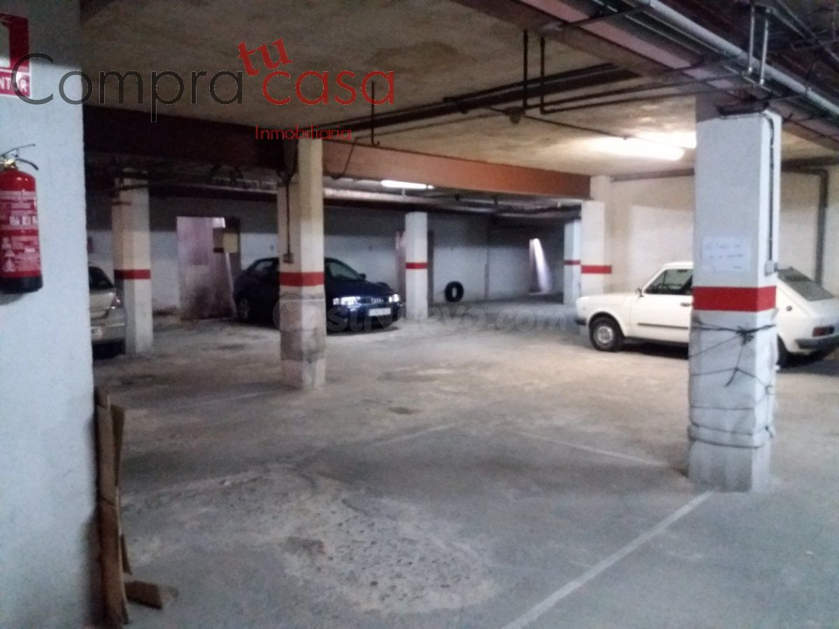 ALQUILER.-.GARAJE.-.CALLE PERUCHO.-. - foto 3