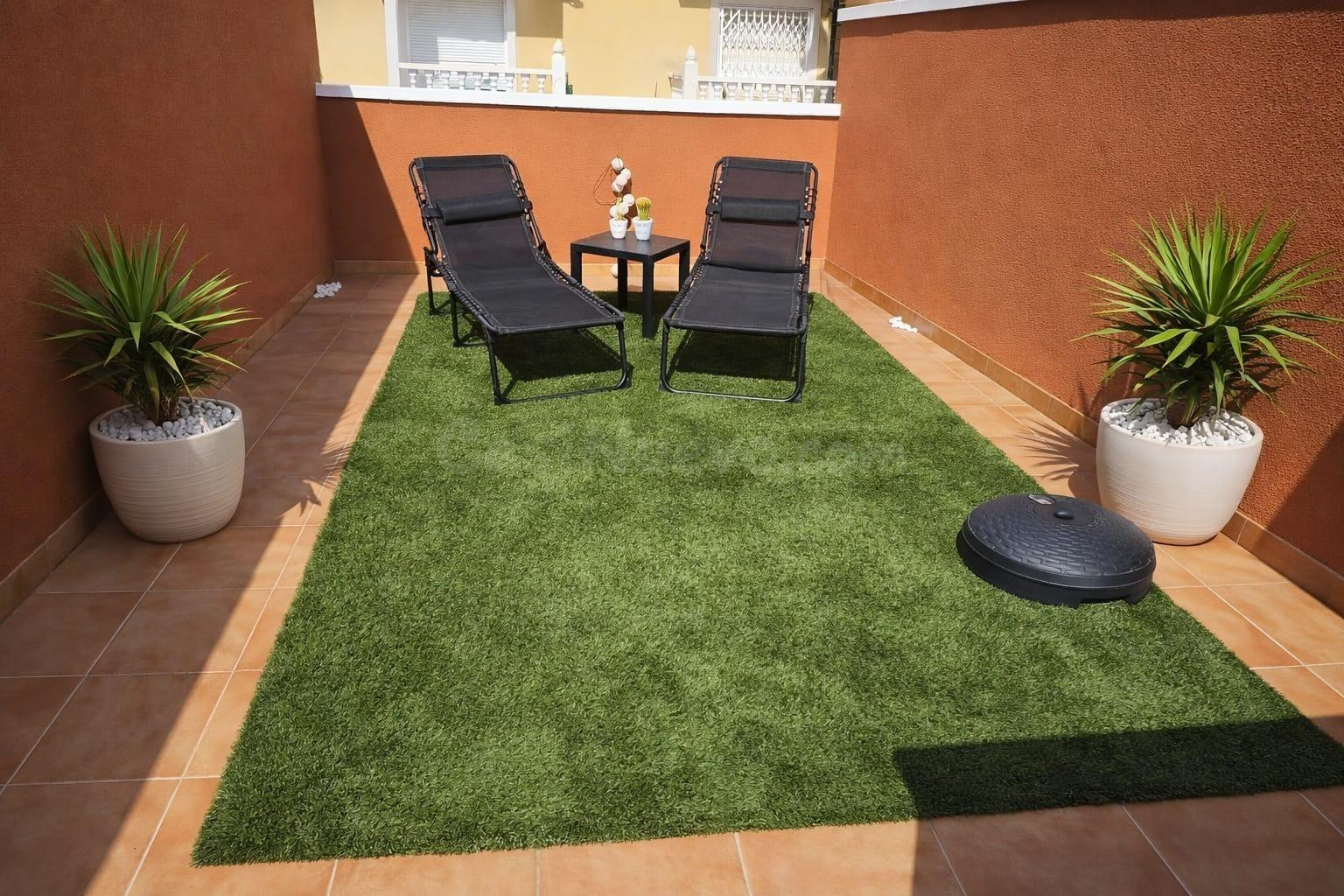 ENCANTADOR BUNGALOW EN UNA ZONA TRANQUILA CON SOLÁRIUM, PISC - foto 4