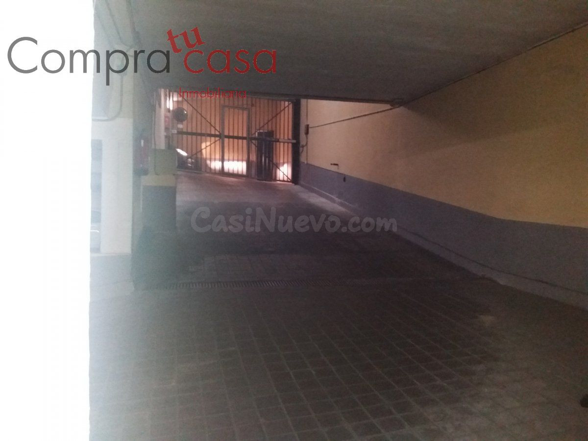 Alquiler de plaza de garaje en calle Curtidores - foto 4