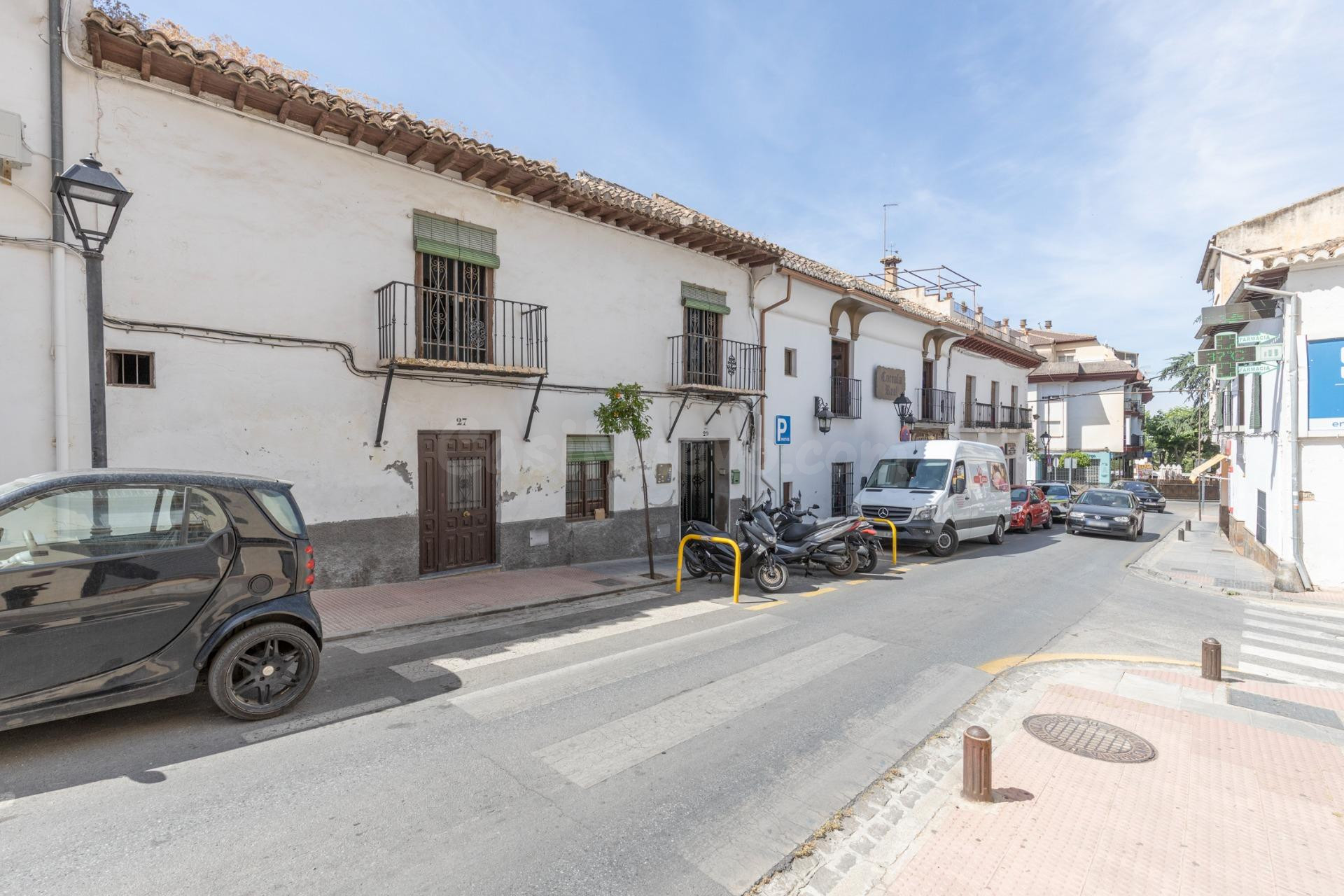 EXCEPCIONAL OPORTUNIDAD EN PLENO CENTRO DE HUÉTOR VEGA