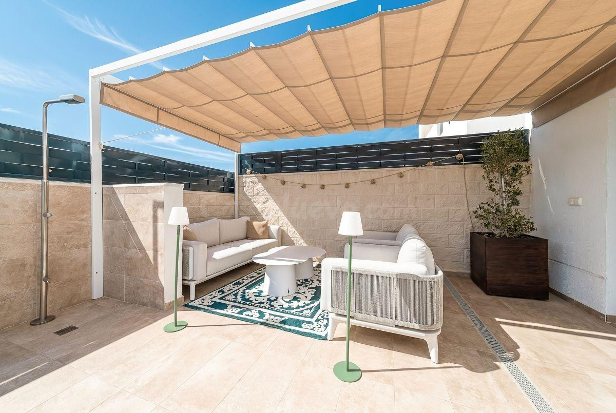 CHALET DE 2024 LISTO PARA ENTRAR A VIVIR CON PISCINA PRIVADA - foto 3