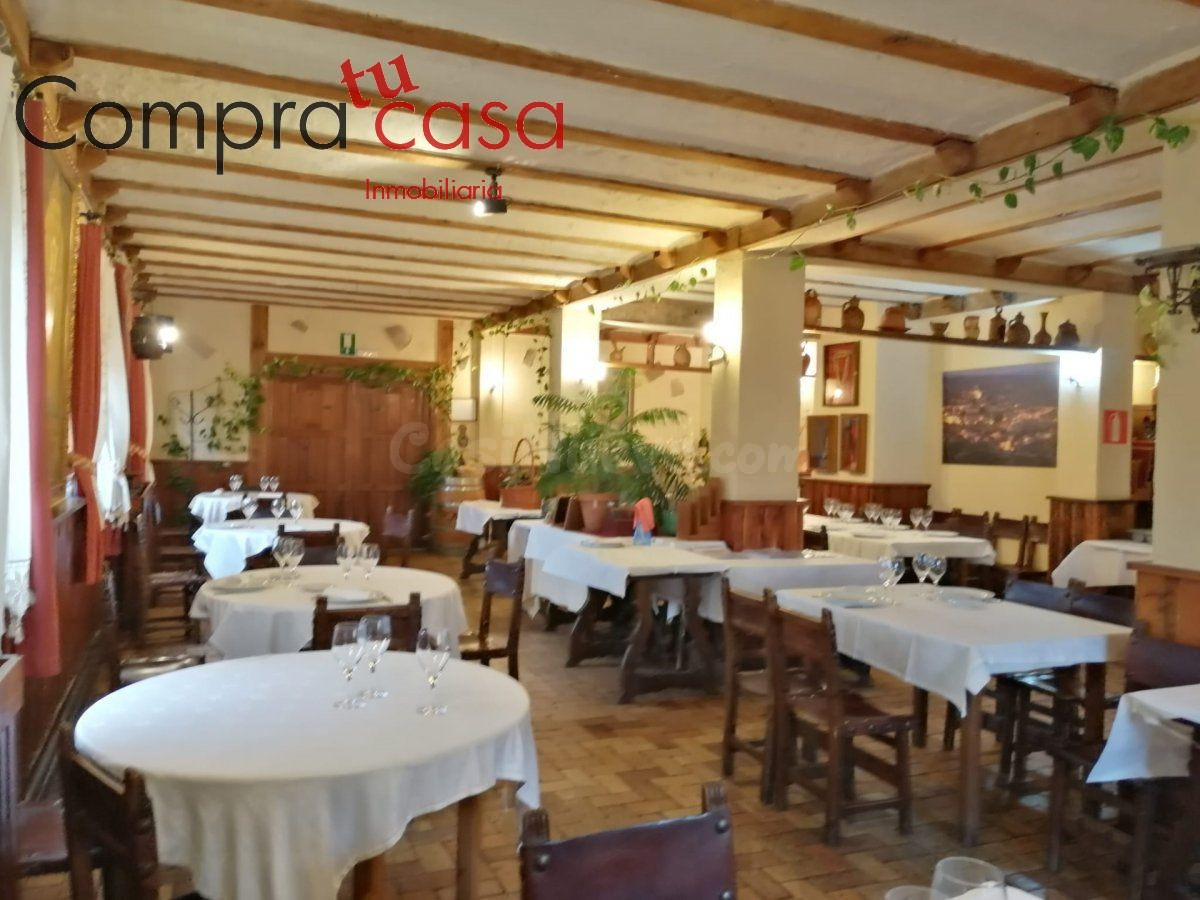 VENTA-RESTAURANTE-TODAS LAS OPCIONES NEGOCIABLES.-