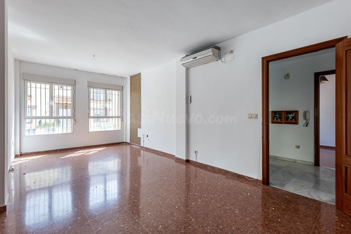 ADOSADO EN HUETOR VEGA - foto 2
