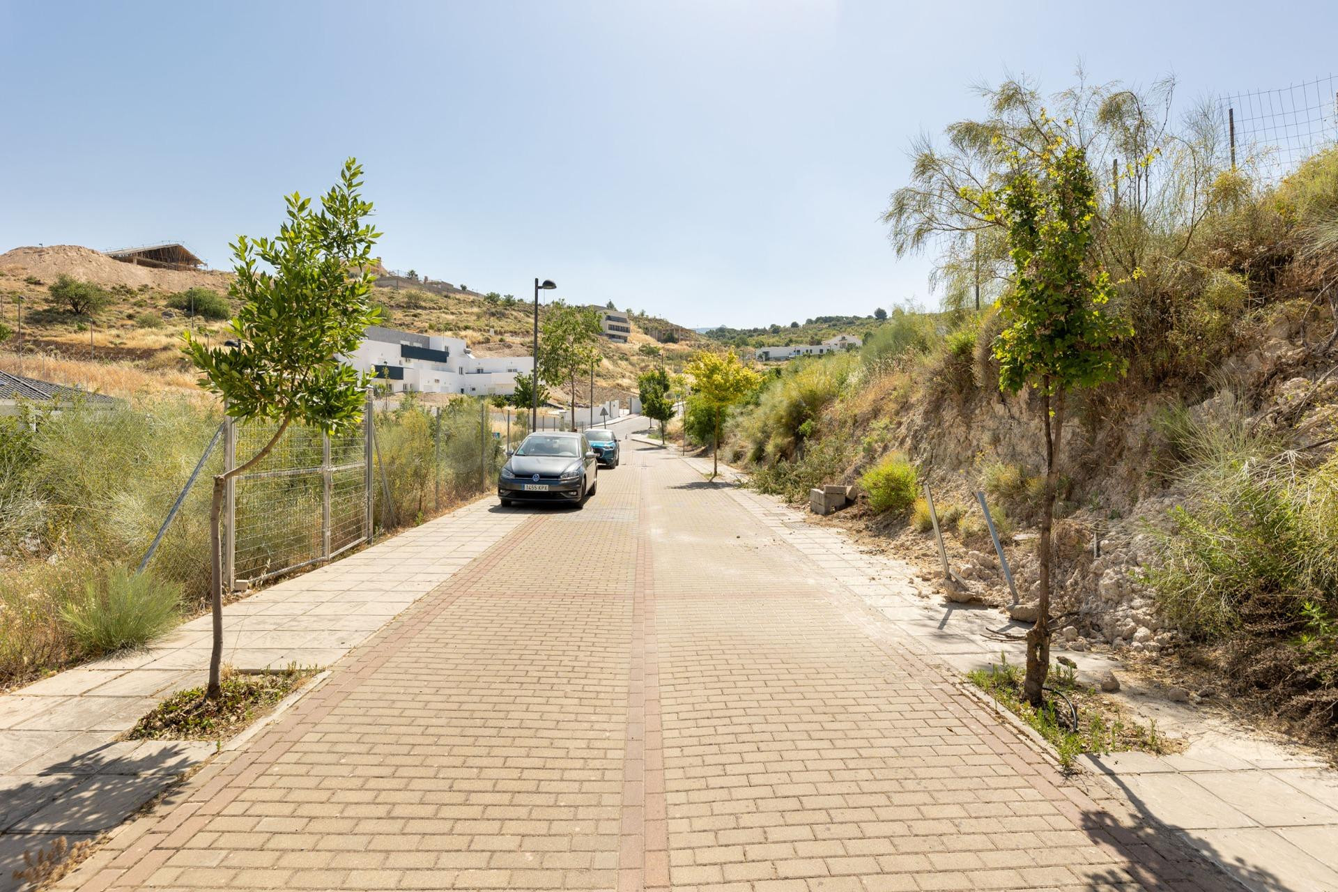 PARCELA URBANA EN LOS ALTOS DE LA ZUBIA - foto 2