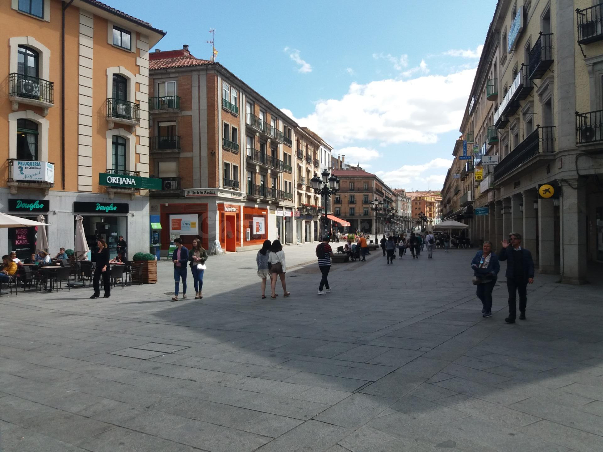 LOCAL COMERCIAL EN AVD. DEL ACUEDUCTO - foto 4