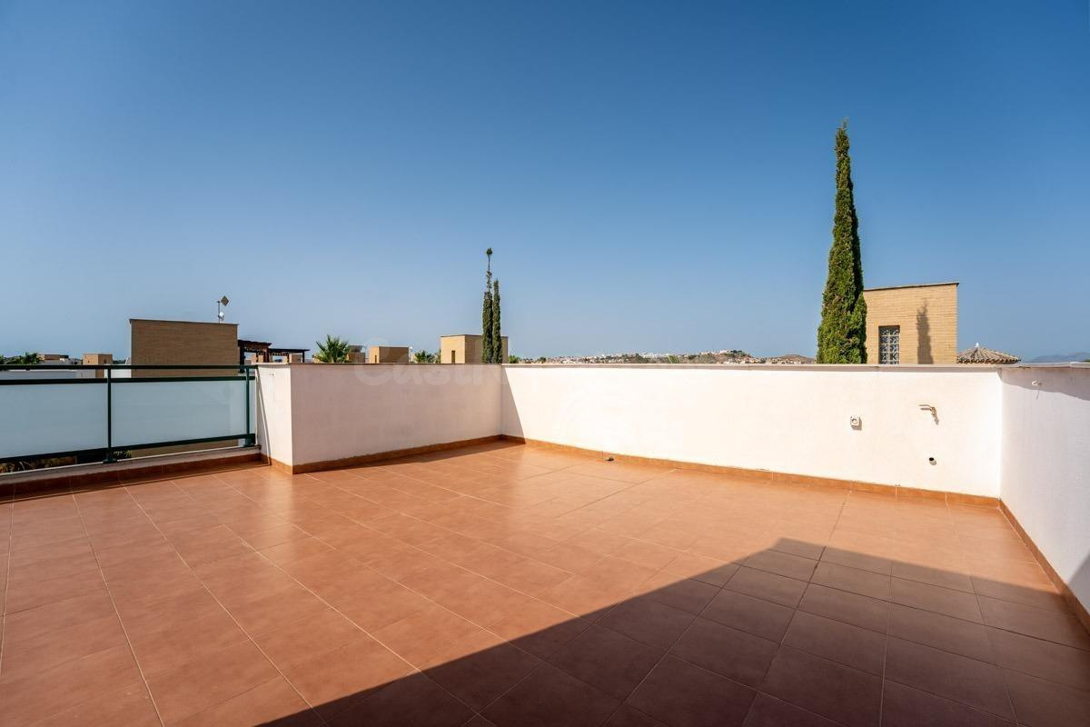 CHALET EN UNA DE LAS MEJORES ZONAS DE NUESTRA COSTA - foto 4