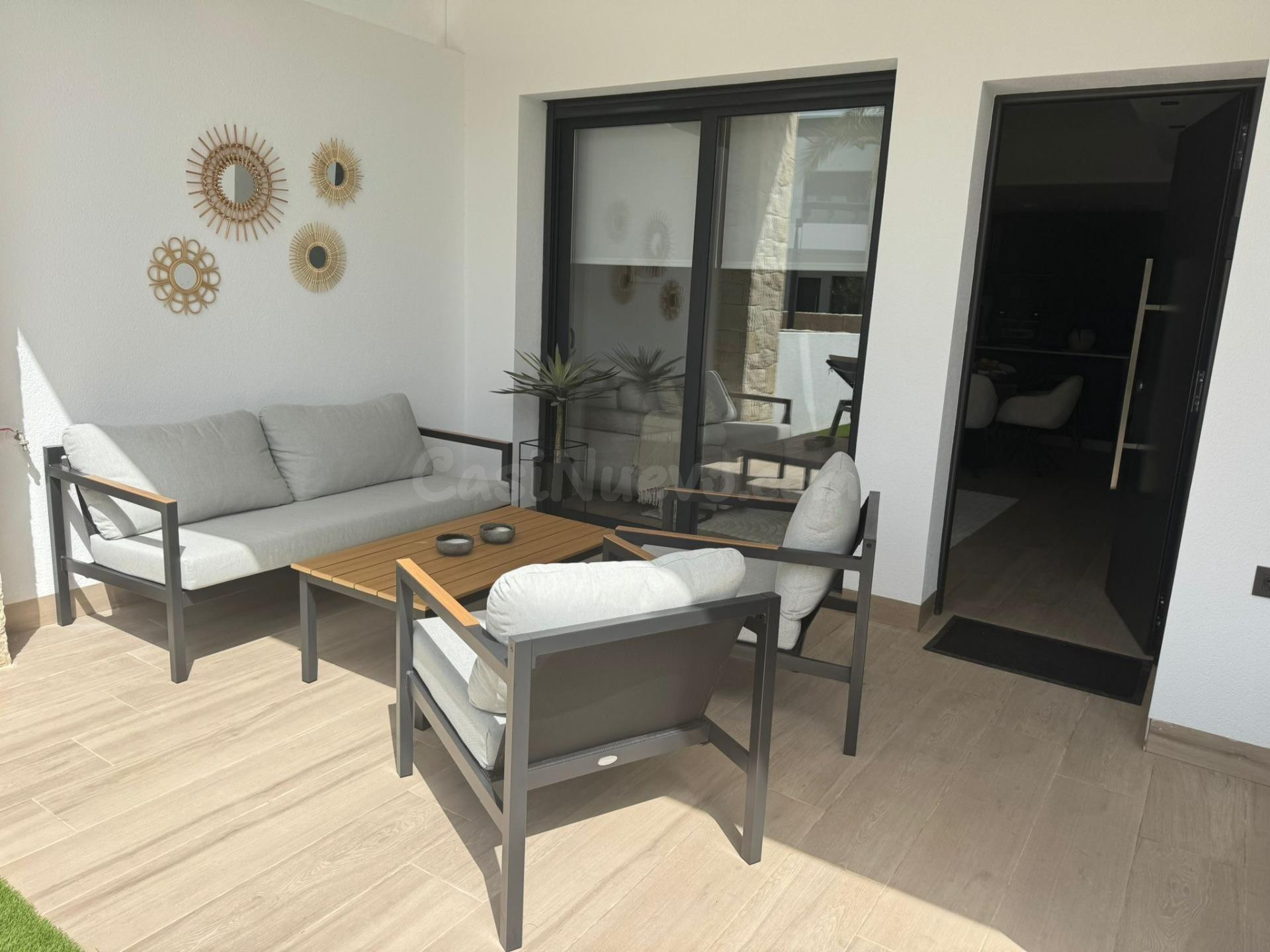 BUNGALOW PLANTA BAJA CON JARDÍN, PISCINA COMUNITARIA Y PARKI - foto 3