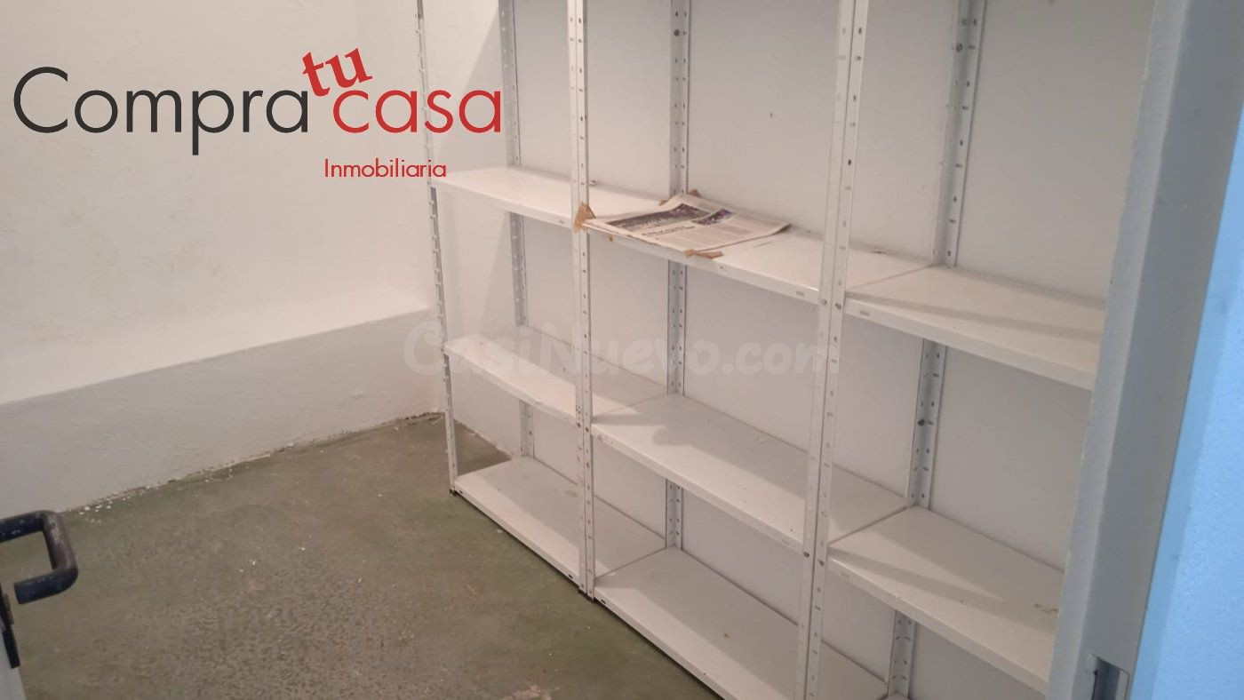 TRASTERO EN VENTA JUNTO A INSTITUTO GINER DE LOS RIOS.