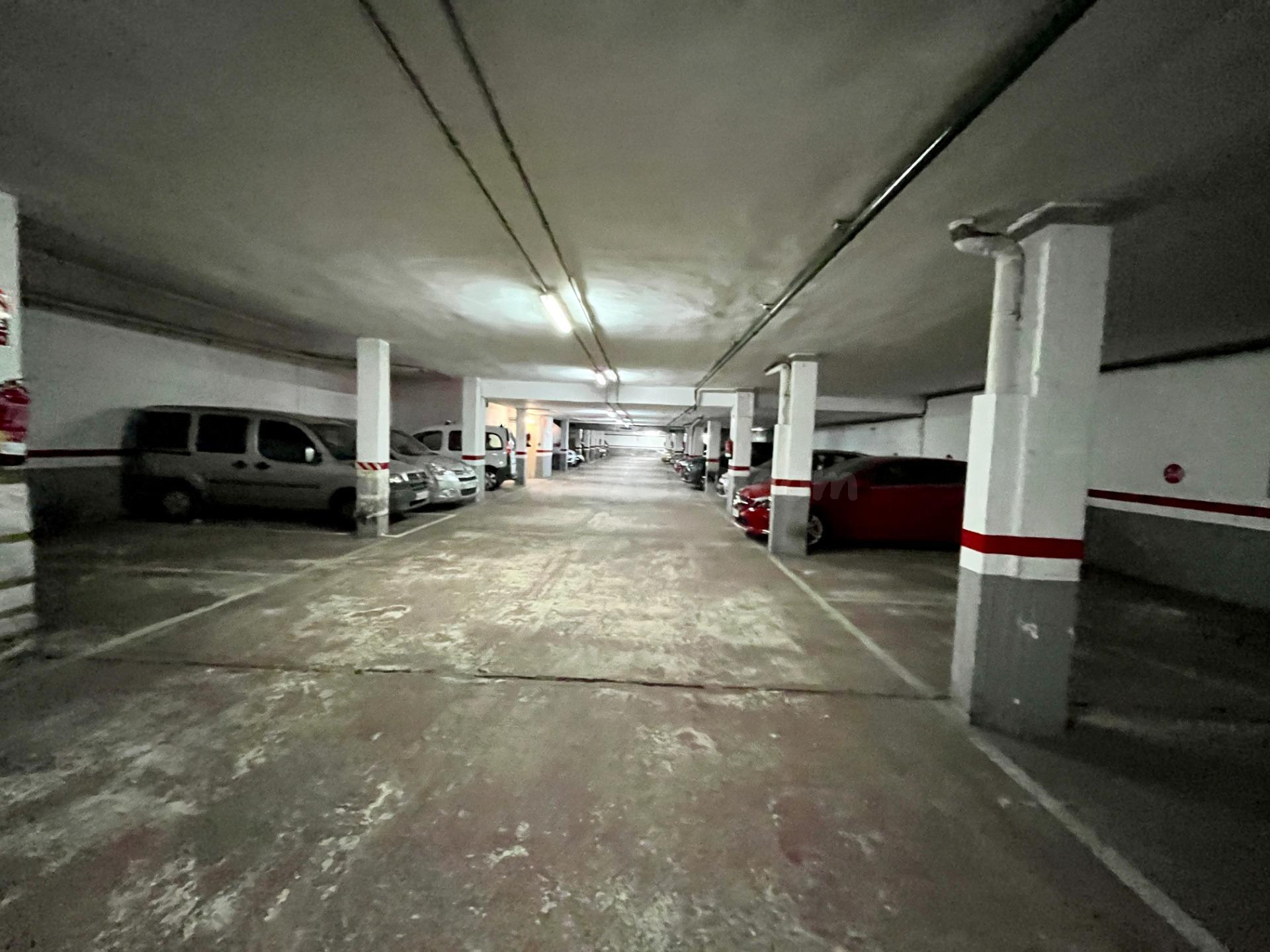 PARKING EN C. ST ESTEVE SESROVIRES - foto 4