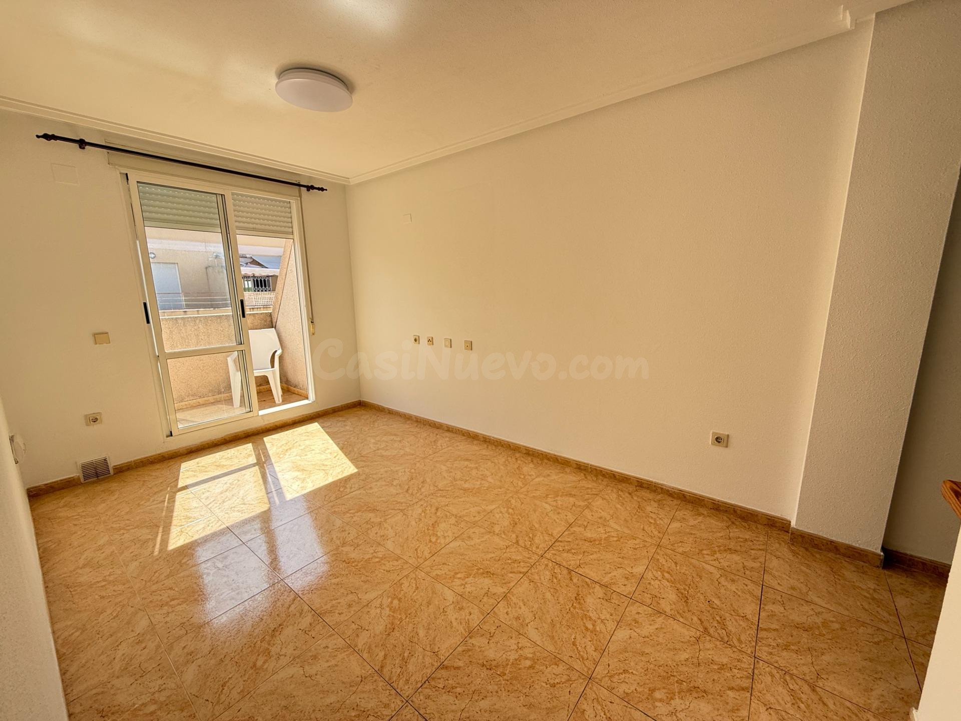 ÁTICO CON PISCINA A 700M DEL MAR - foto 4