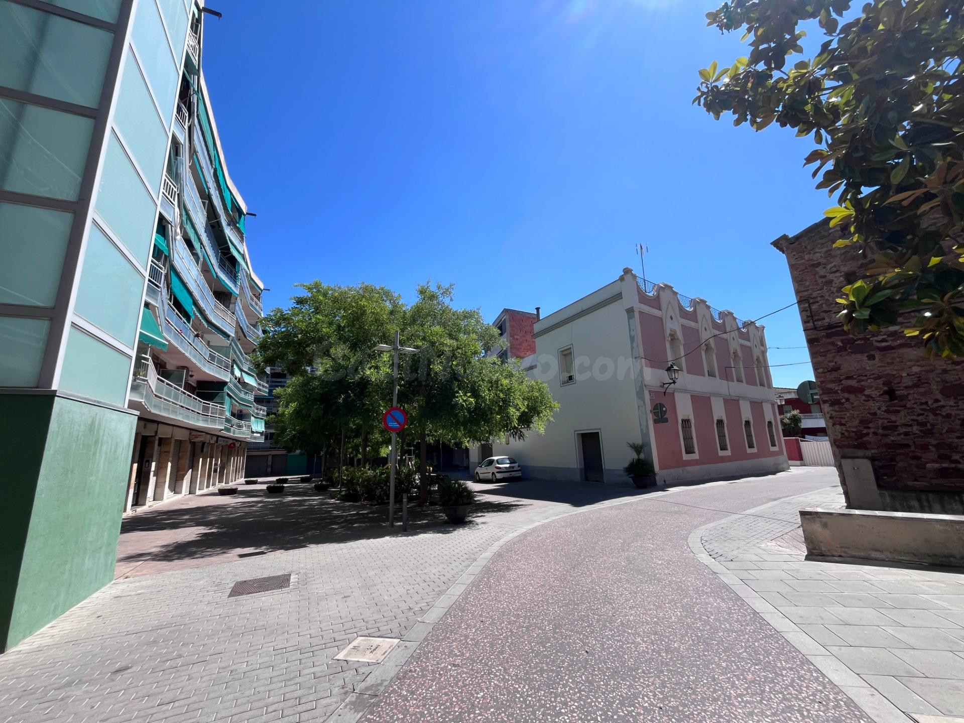 PLAZA DE APARCAMIENTO en CAN CARRERAS, MARTORELL - foto 2