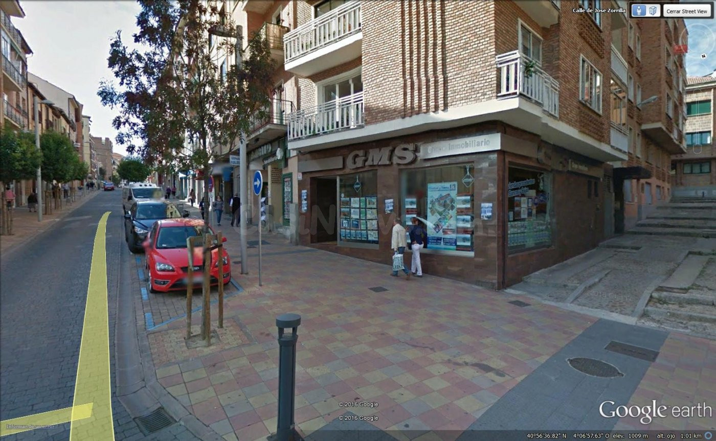 ALQUILER DE LOCAL EN ZONA COMERCIAL CON MUCHO PÚBLICO. - foto 2