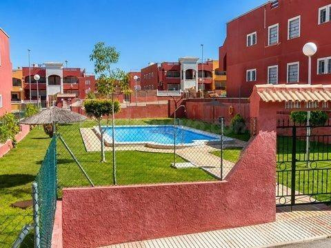 ¡Bungalow en planta baja con jardín!