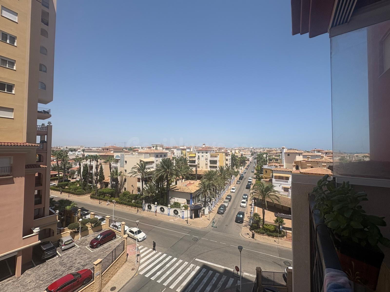 APARTAMENTO EN PLAYA DE LOS LOCOS CON PISCINA Y 250M DEL MAR