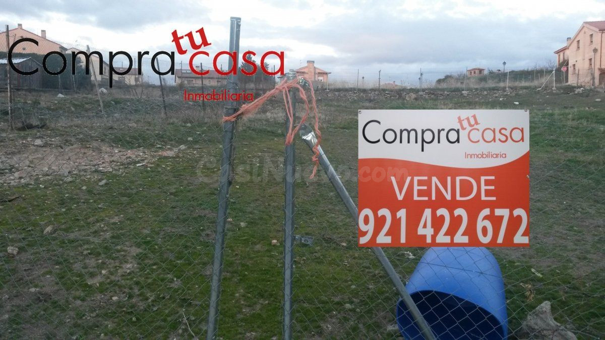 PARCELA URBANA EN ESQUINA EN PALAZUELOS DE ERESMA. - foto 3