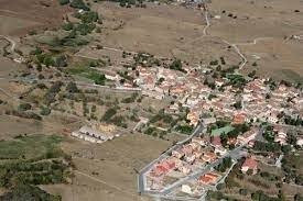 VENTA.-.NAVE CON GRAN CAMPA, Agua y Luz