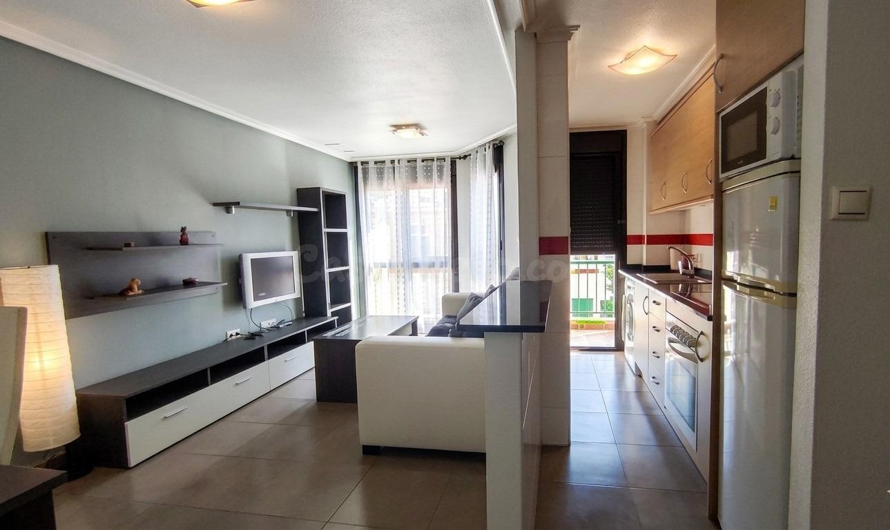 APARTAMENTO DE 2 DORMITORIOS CENTRO DE TORREVIEJA