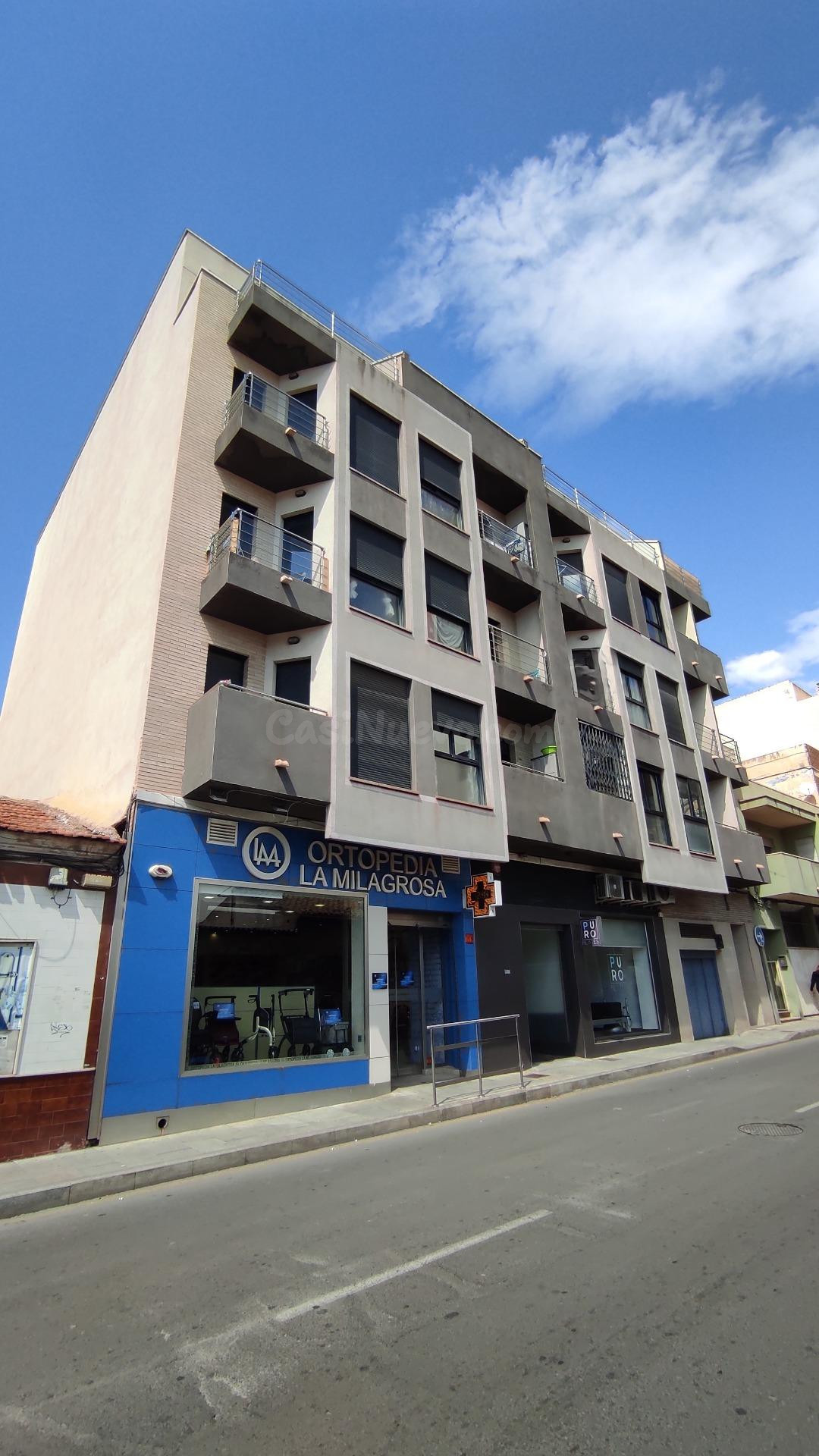 APARTAMENTO DE 2 DORMITORIOS CENTRO DE TORREVIEJA - foto 2