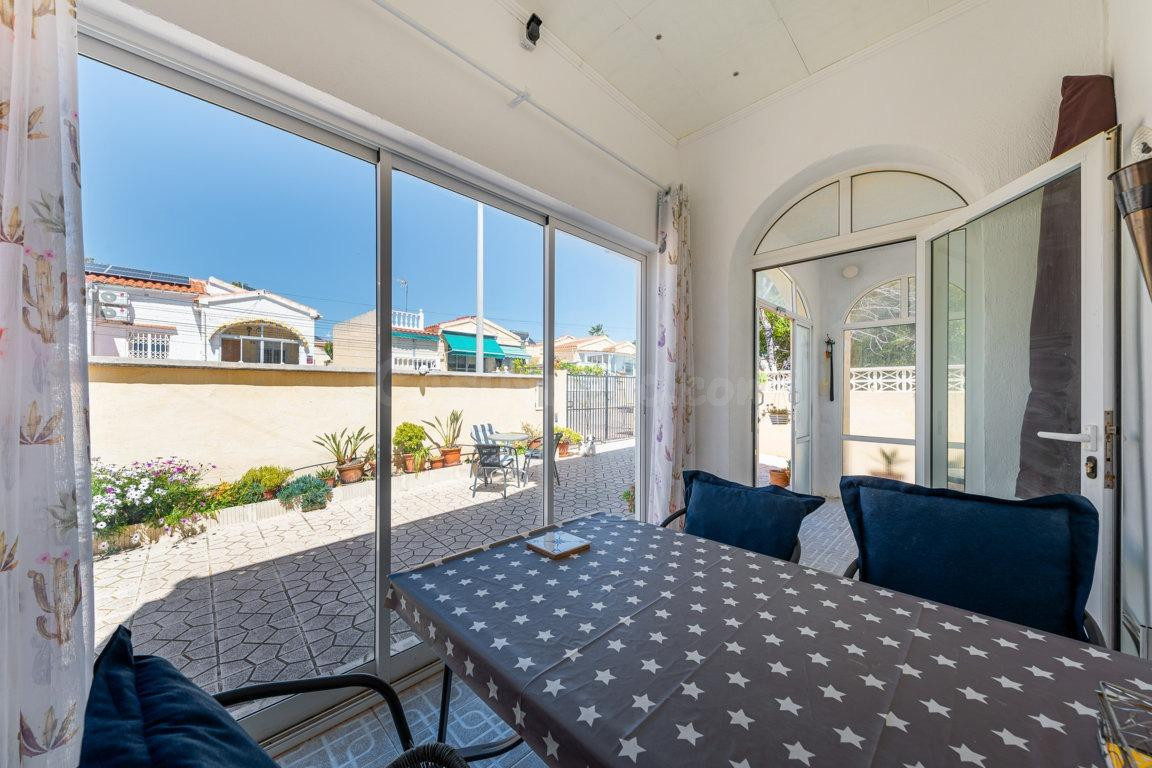 OPORTUNIDAD CHALET GRANDE EN URB. LA MARINA! - foto 5