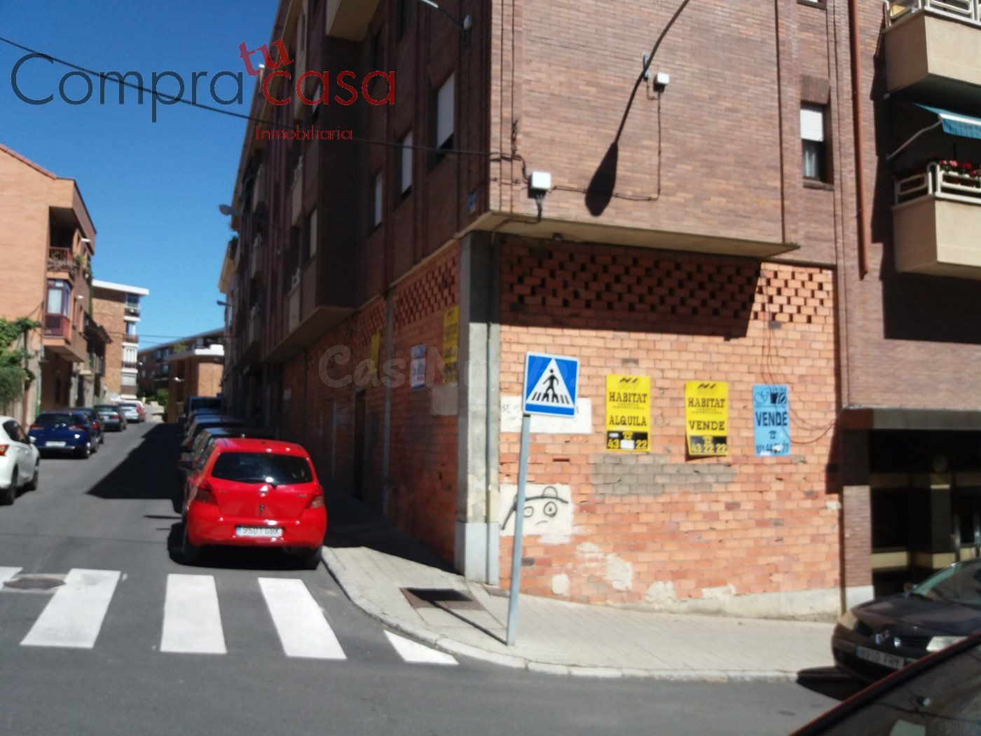 VENTA.-.LOCAL/ALMACEN.-.CENTRICO.-.EN ESQUINA. - foto 2