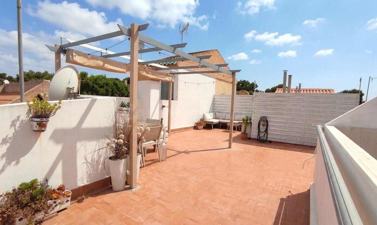 Encantador bungalow en planta alta con solárium privado en Los Balcones – Torrevieja - foto 2