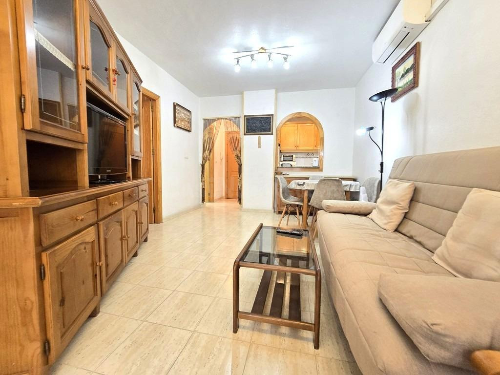 PISO DE UN DORMITORIO EN TORREVIEJA - foto 3