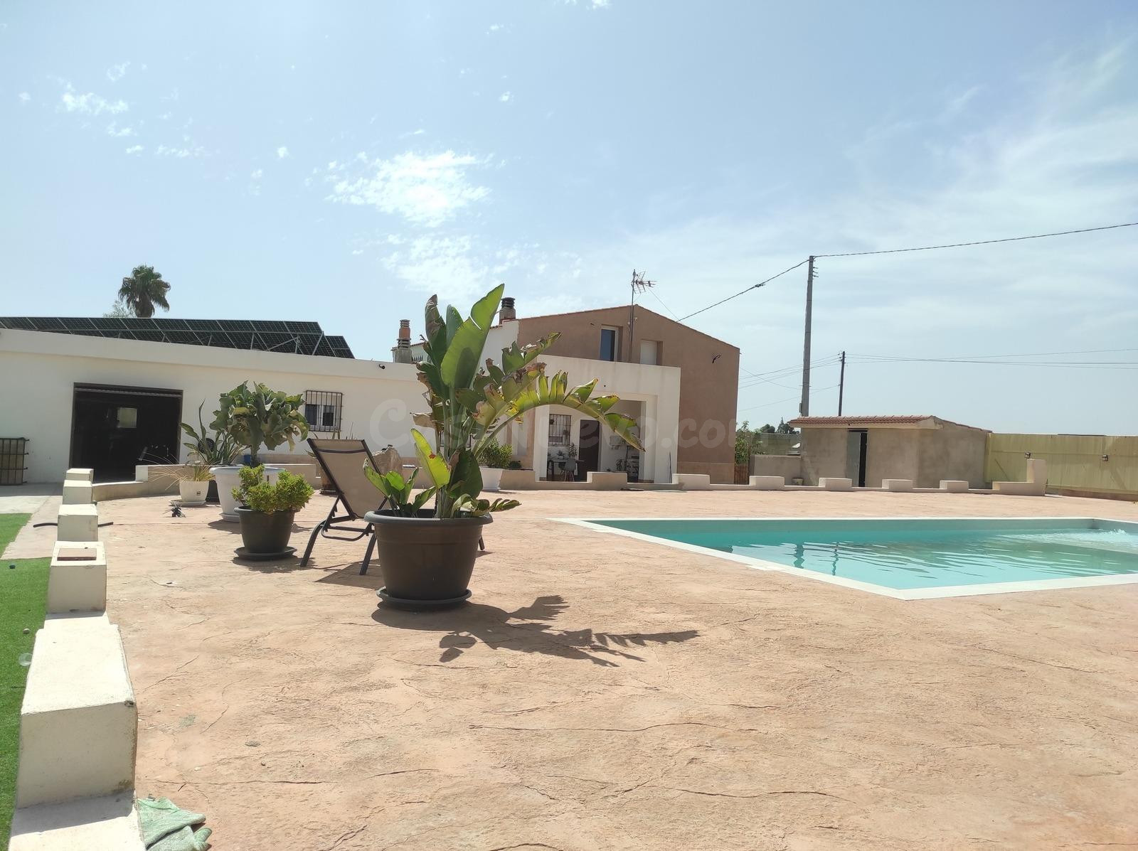 FINCA RÚSTICA TOTALMENTE REFORMADA EN DAYA NUEVA – ALICANTE