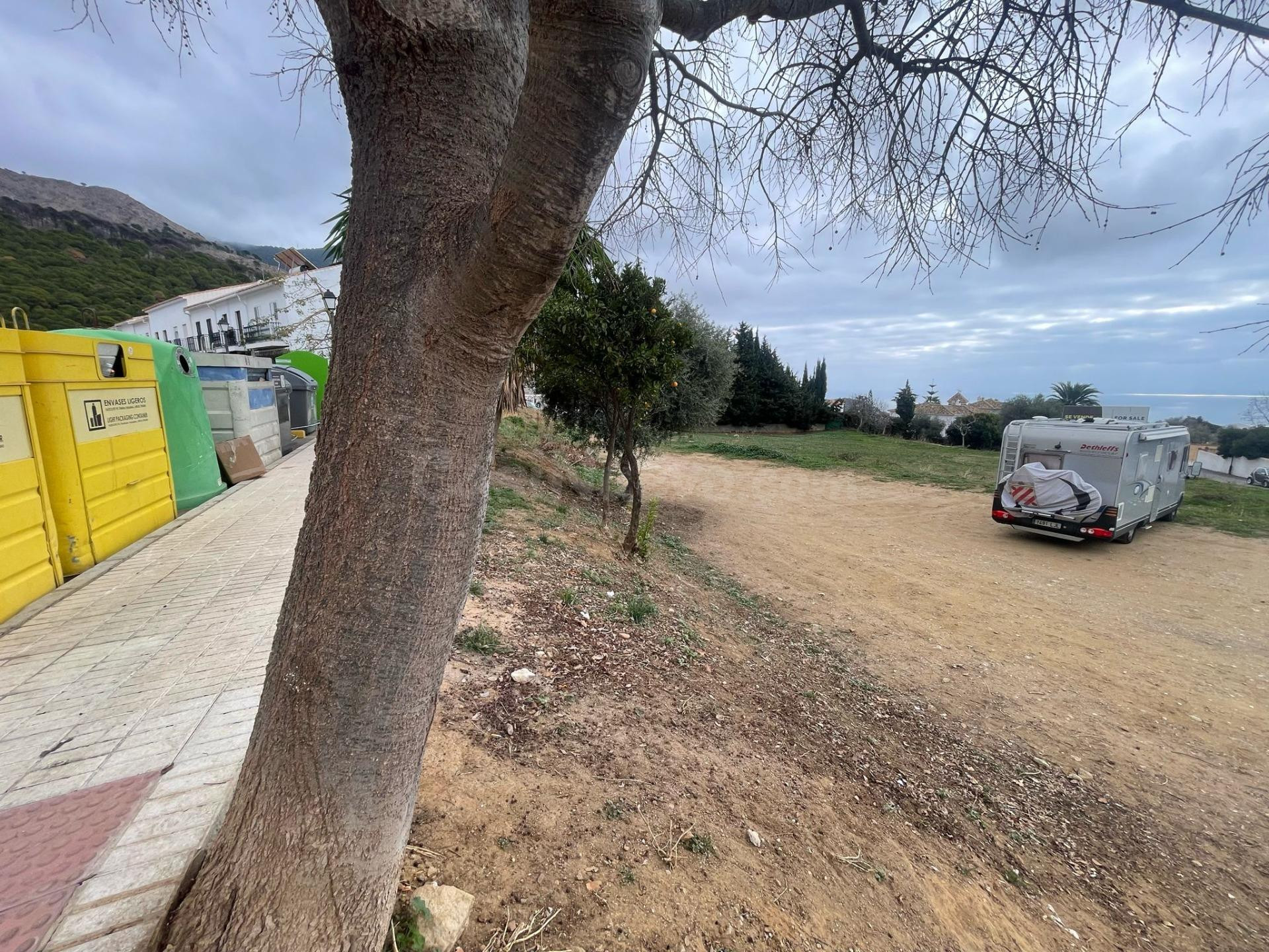 se vende parcela urbana en Mijas Pueblo 11 adosados y 4 vill - foto 4