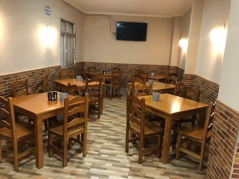 LOCAL COMERCIAL BIEN SITUADO - foto 2