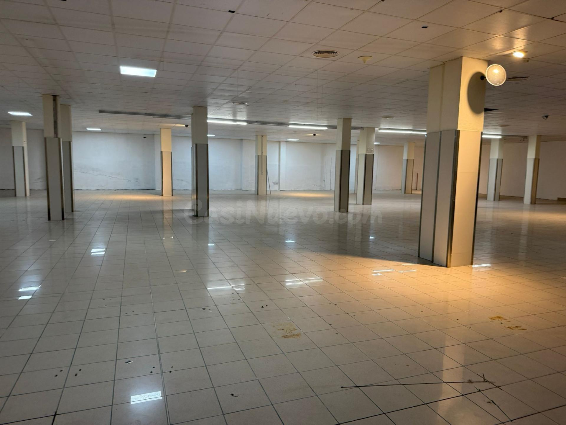 Ideal para inversores, se vende local comercial 1000 metros  - foto 3
