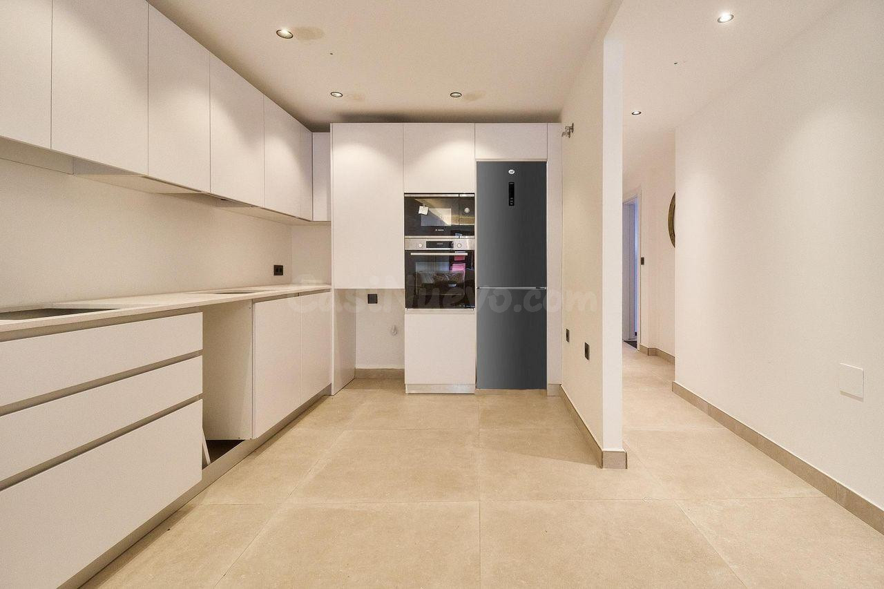 Moderno piso nuevo a estrenar en pleno centro de fuengirola - foto 4