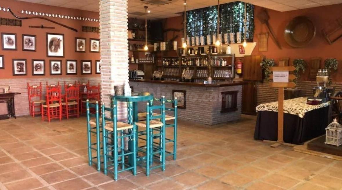 se vende restaurante con casa y cuadras en Malaga - foto 5