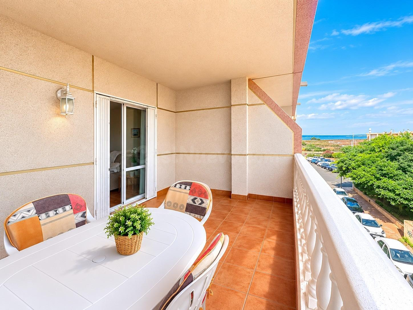 APARTAMENTO EN LA MATA CON GARAJE INCLUIDO Y 200M DEL MAR