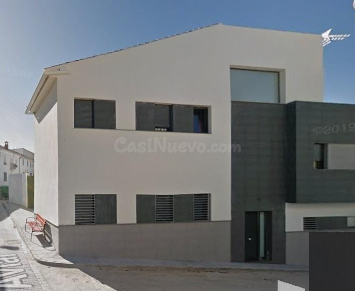 Casa de Diseño Moderno con 3 habitaciones y Acabados de Lujo