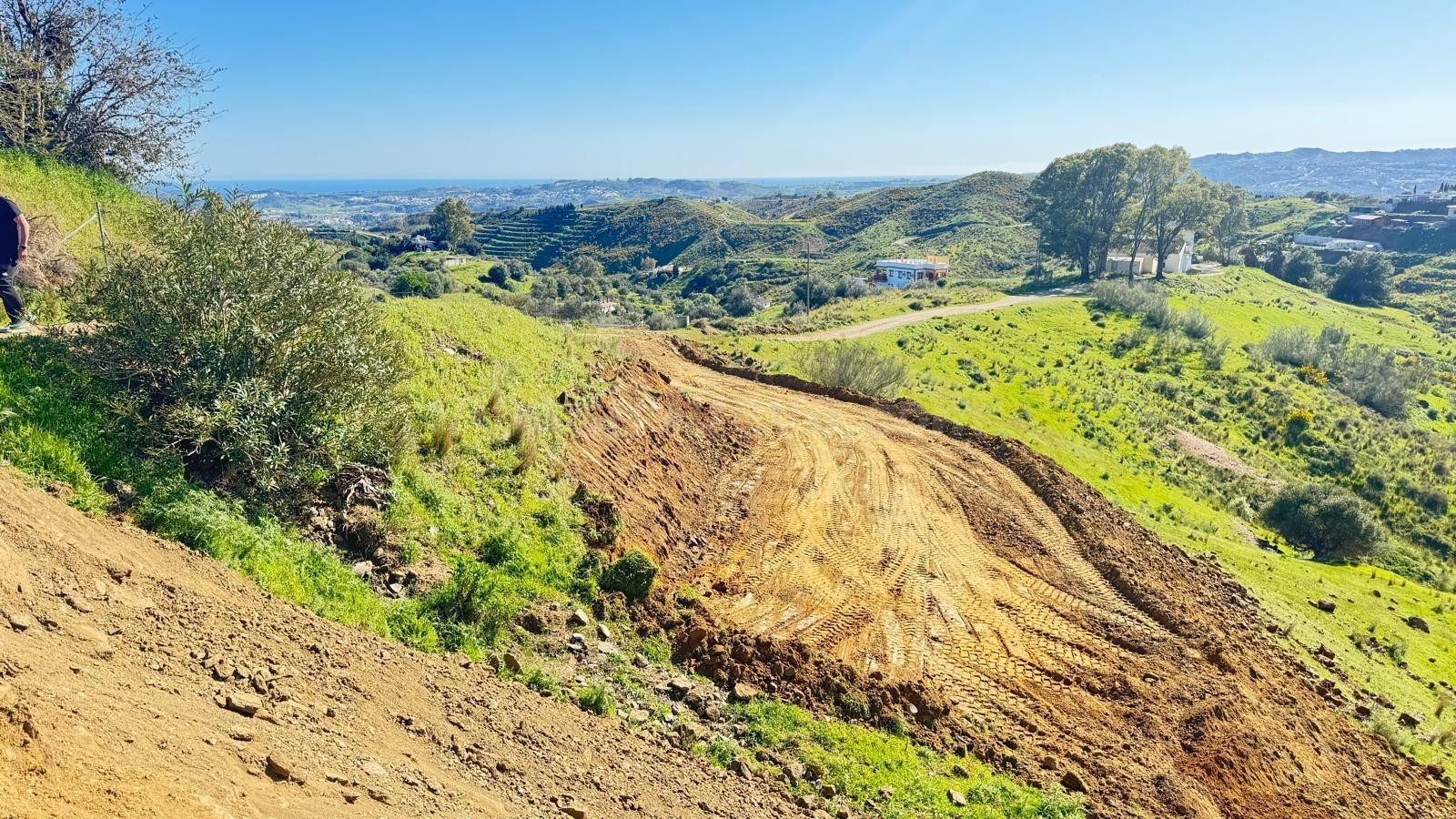 se vende terreno rustico en Valtocado ( Mijas) - foto 4