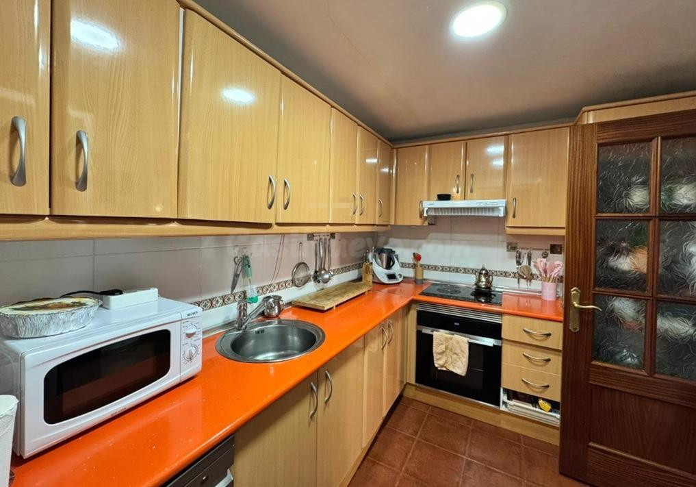 se vende piso en las lagunas con impresiontante terraza - foto 5