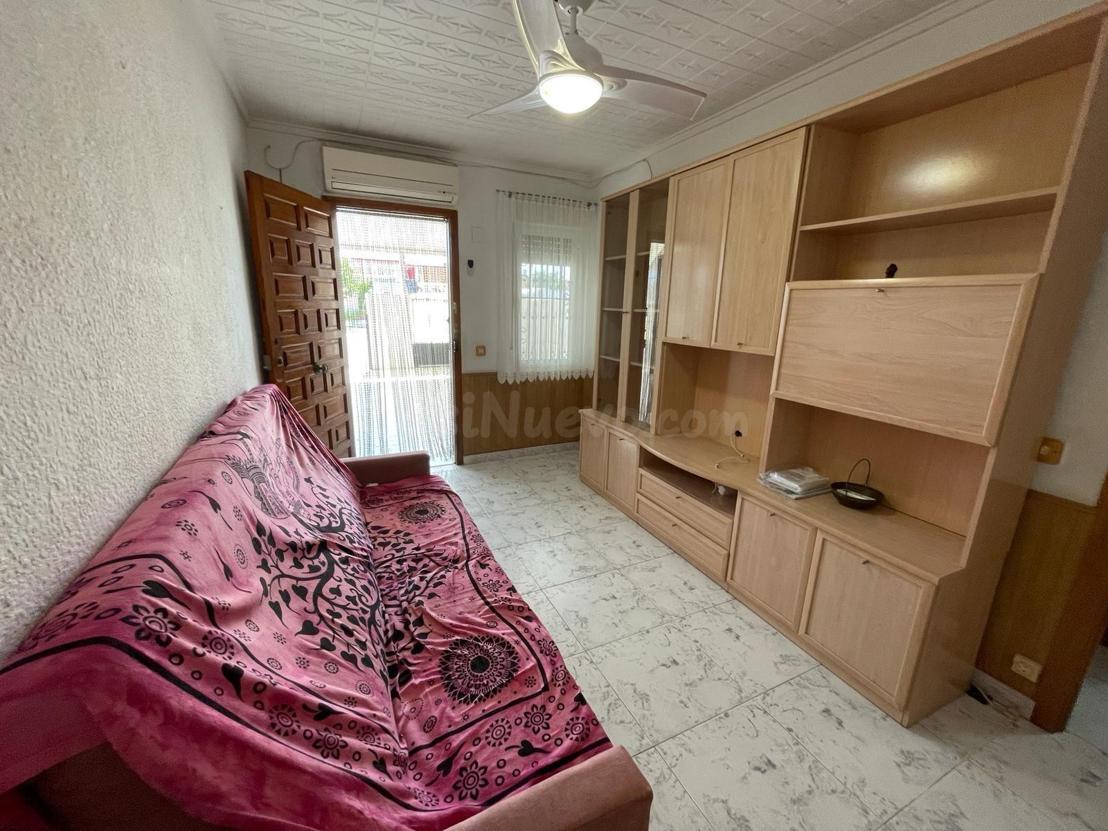BUNGALOW PLANTA BAJA CON PARKING EN TORRETA III! - foto 4