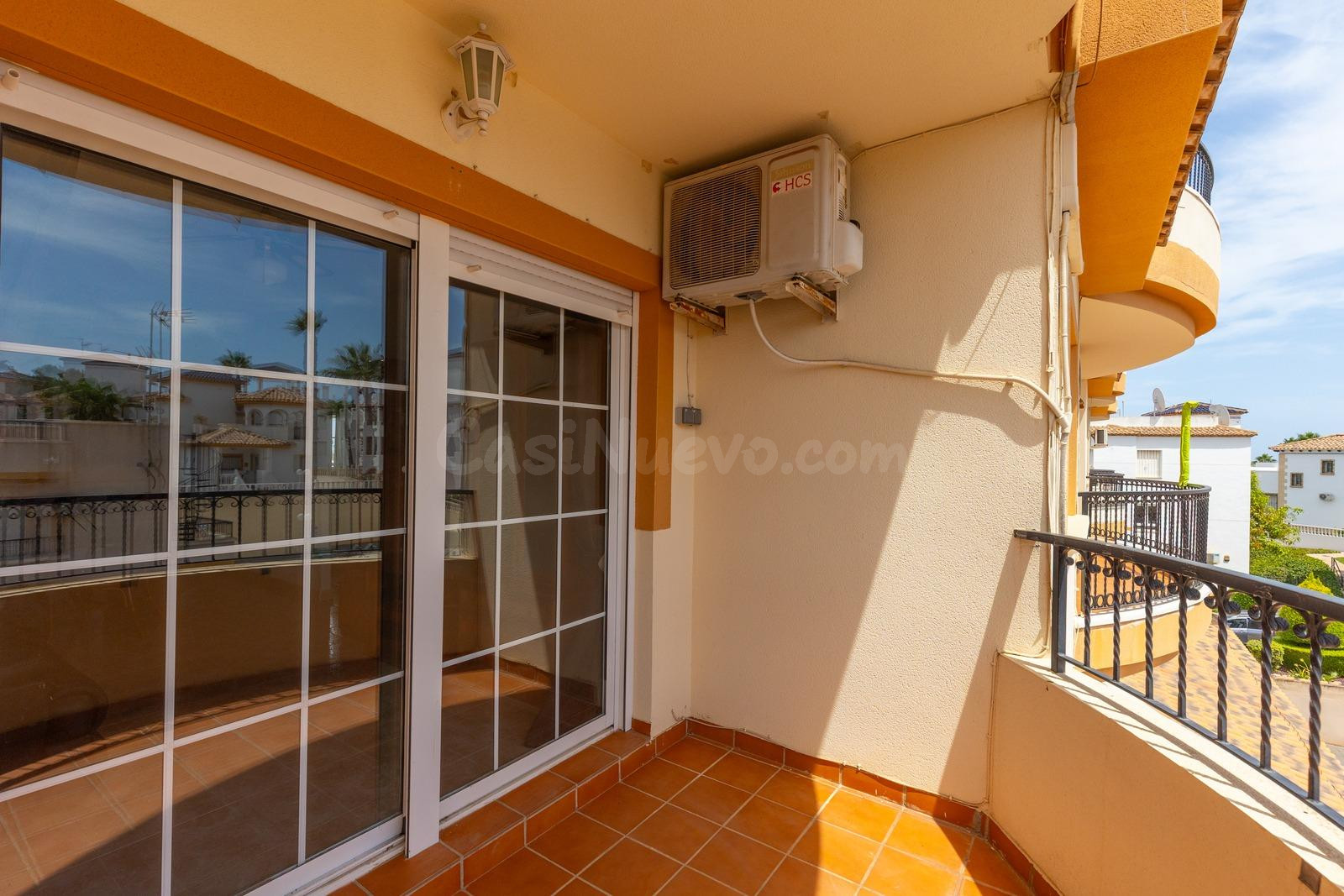 ÁTICO EN VILLAMARTÍN CON SOLÁRIUM, TERRAZA Y PISCINA COMUNIT - foto 4